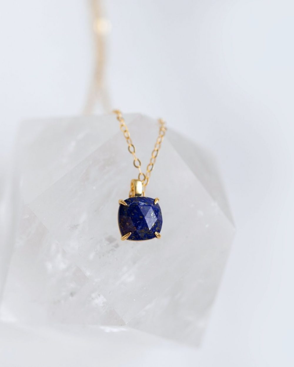Kette "Orelia" - Lapis Lazuli (Dunkelblau)